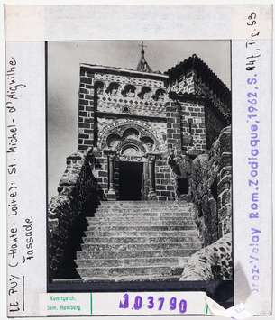 Vorschaubild Le Puy: Saint-Michel-d'Aiguilhe, Fassade 